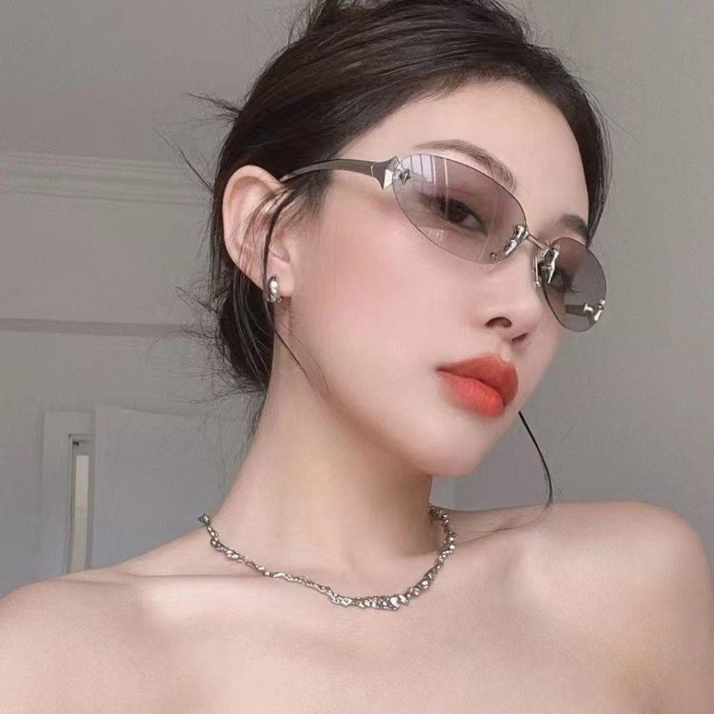 Vintage Fashion Style Female - Y2K نمط النظارات الشمسية بدون إطار