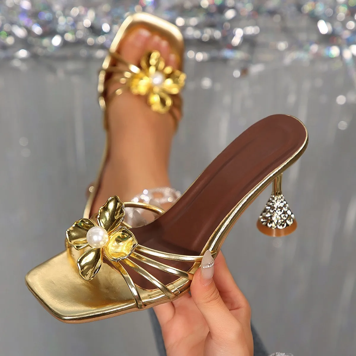 Vintage Fashion Style - صنادل نسائية ذهبية بكعب مخروطي معدني